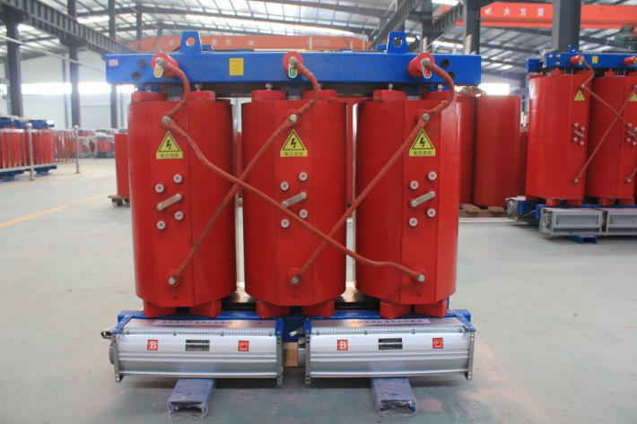 一般北京創(chuàng)聯(lián)匯通電氣全鋁的干式變壓器800kva價(jià)格是33900元，全銅的800kva干式變壓器價(jià)格是65000元。